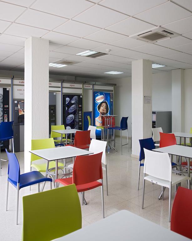Albergue Inturjoven Sevilla Экстерьер фото