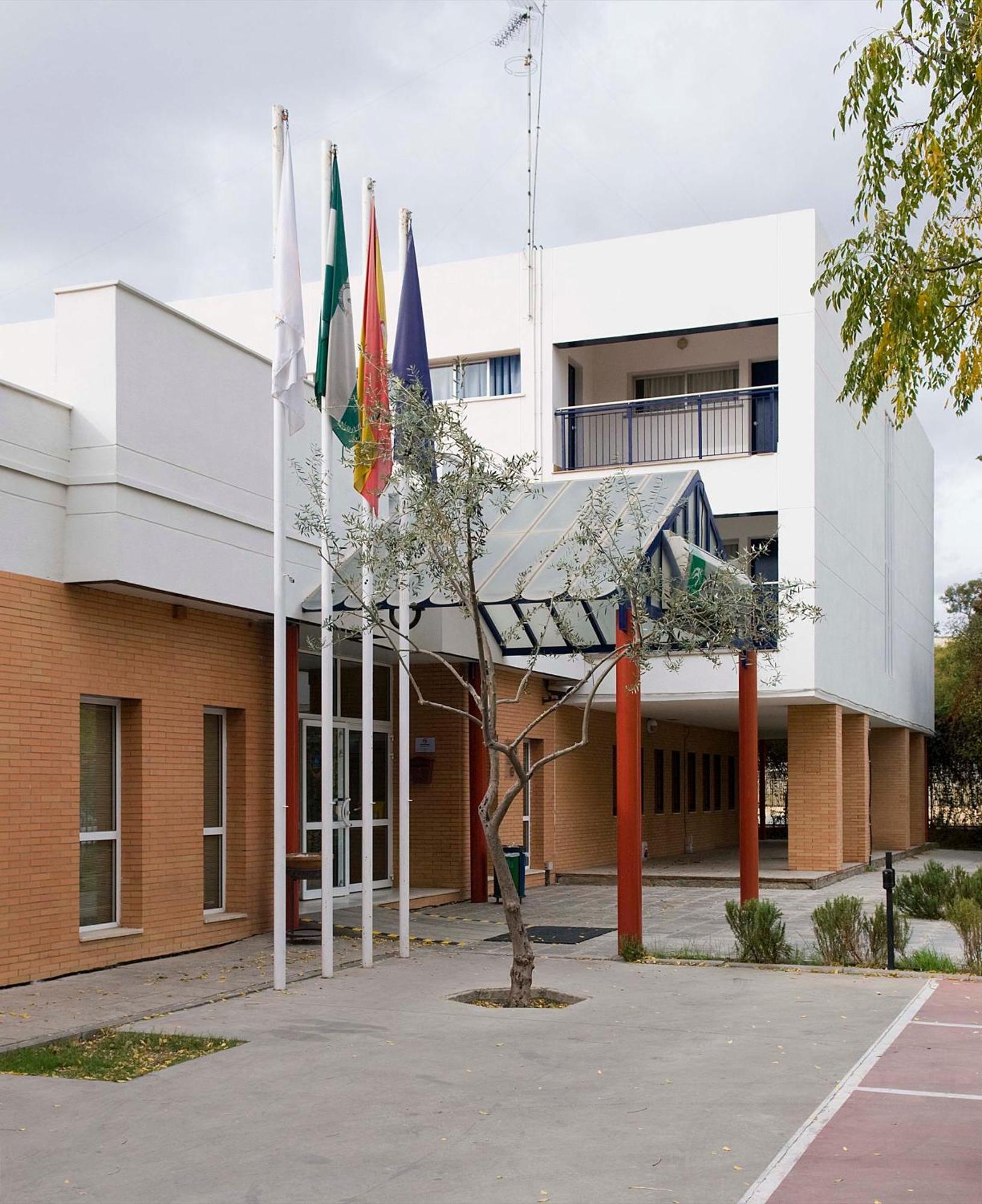 Albergue Inturjoven Sevilla Экстерьер фото