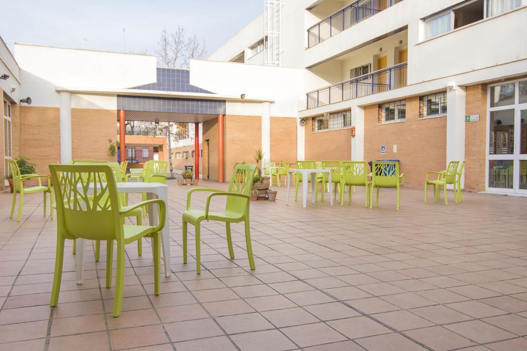 Albergue Inturjoven Sevilla Экстерьер фото