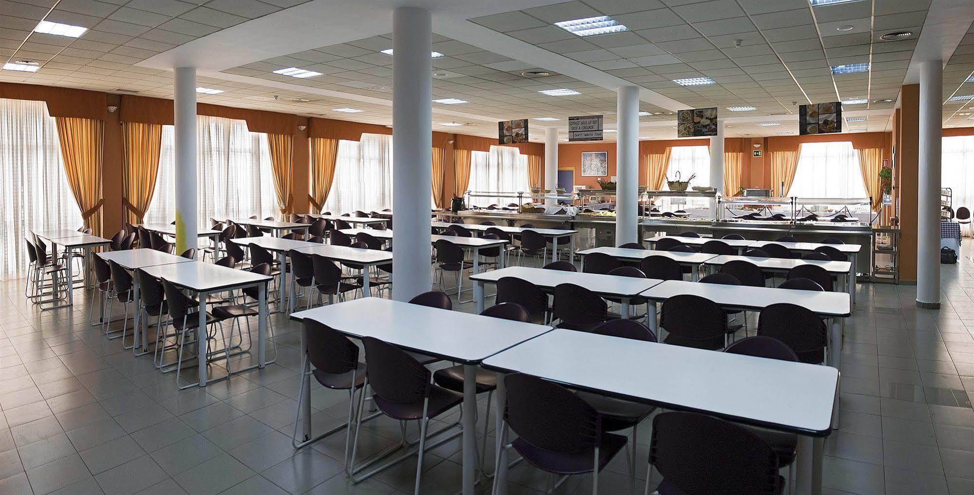 Albergue Inturjoven Sevilla Экстерьер фото