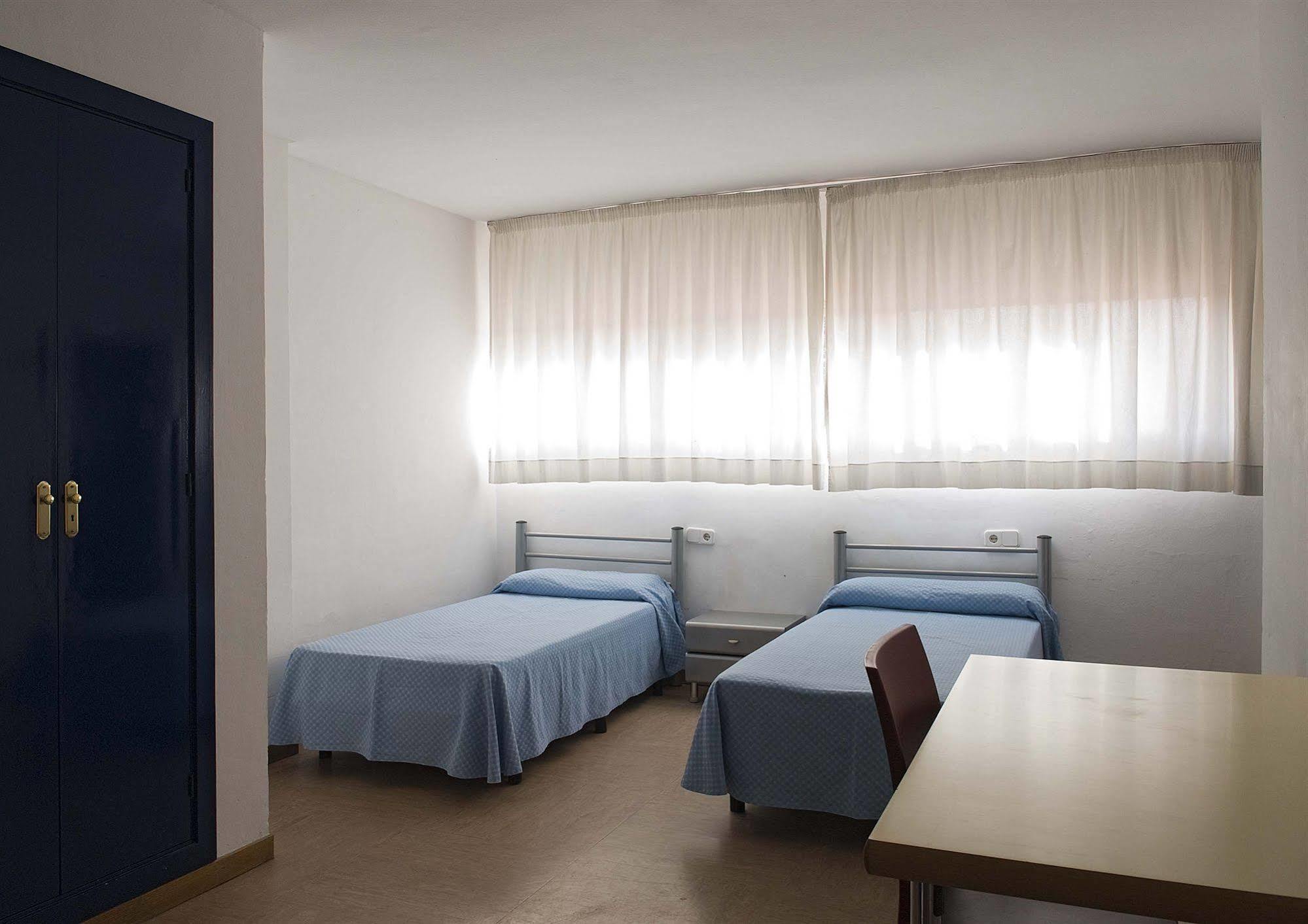 Albergue Inturjoven Sevilla Экстерьер фото